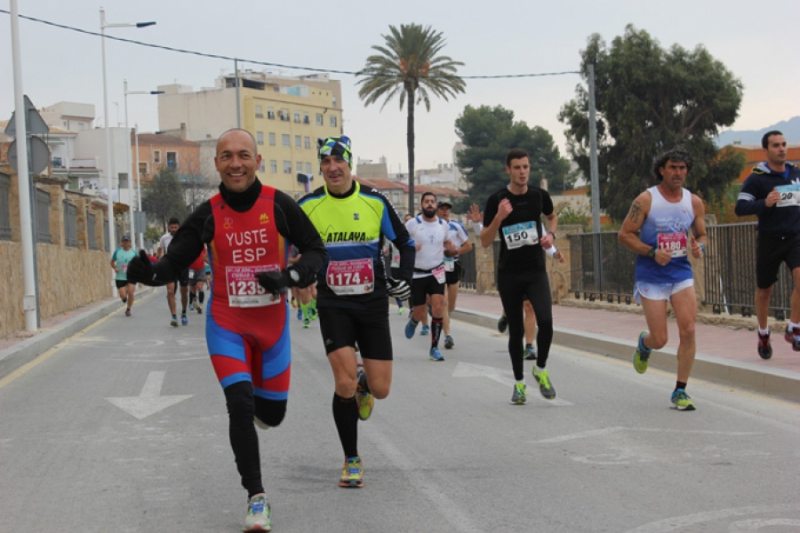La Hermandad de Santa María Magdalena baja dos euros el precio de la inscripción para la media maratón